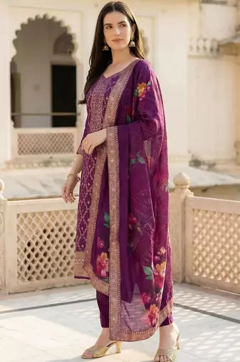 Women Ethnic Motifs Regular Kurta with Trousers & With Dupatta