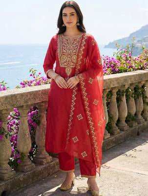 Women Ethnic Motifs Embroidered Regular Thread Work Kurta with Trousers & With Dupatta 1