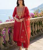 Women Ethnic Motifs Embroidered Regular Thread Work Kurta with Trousers & With Dupatta