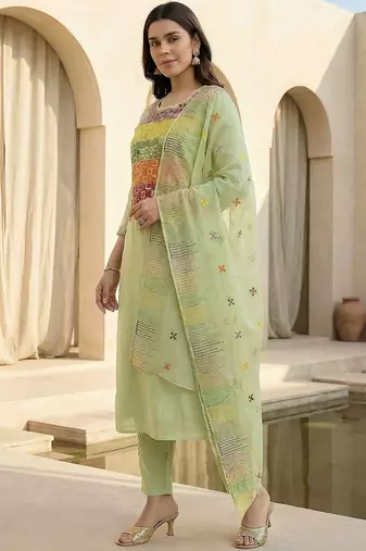 Women Ethnic Motifs Embroidered Regular Thread Work Kurta with Trousers & With Dupatta