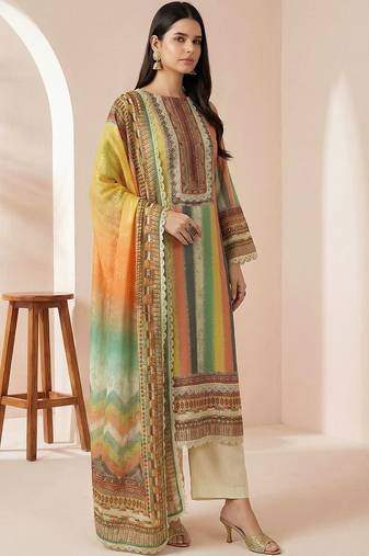 Women Printed Regular Kurta with Trousers & With Dupatta