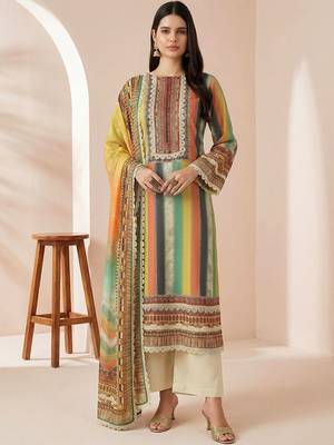 Women Printed Regular Kurta with Trousers & With Dupatta 6