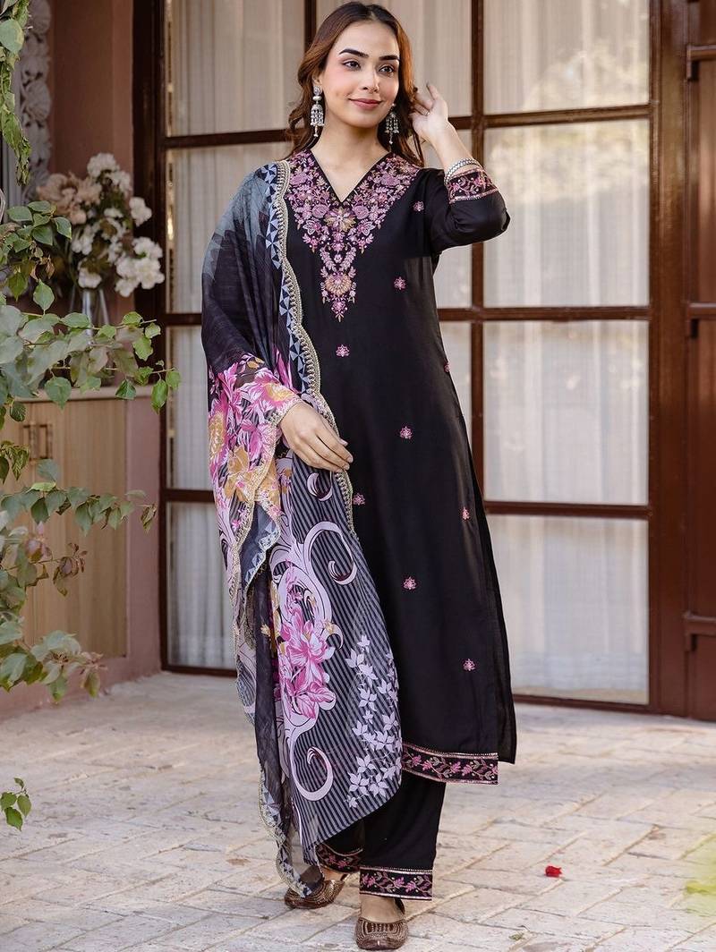 Women Floral Embroidered Regular Thread Work Kurta with Palazzos & With Dupatta