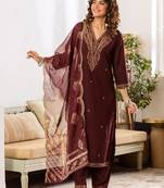 Women Ethnic Motifs Embroidered Regular Thread Work Kurta with Trousers & With Dupatta