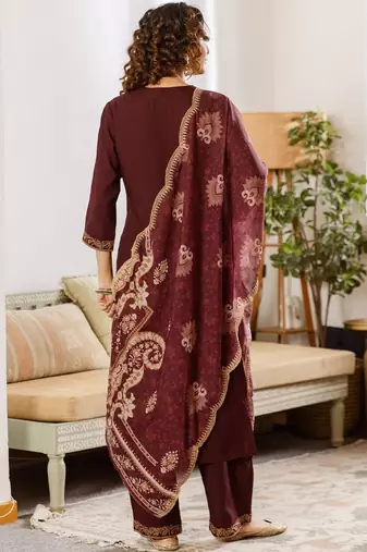 Women Ethnic Motifs Embroidered Regular Thread Work Kurta with Trousers & With Dupatta