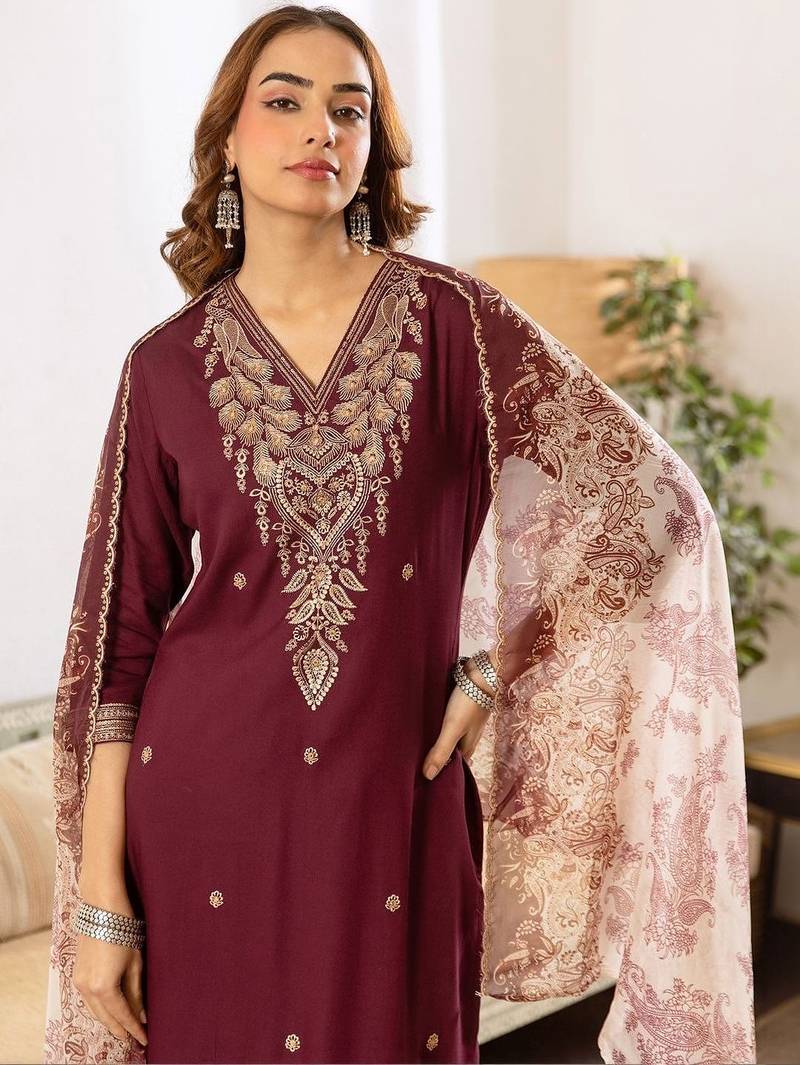 Women Ethnic Motifs Embroidered Regular Thread Work Kurta with Trousers & With Dupatta