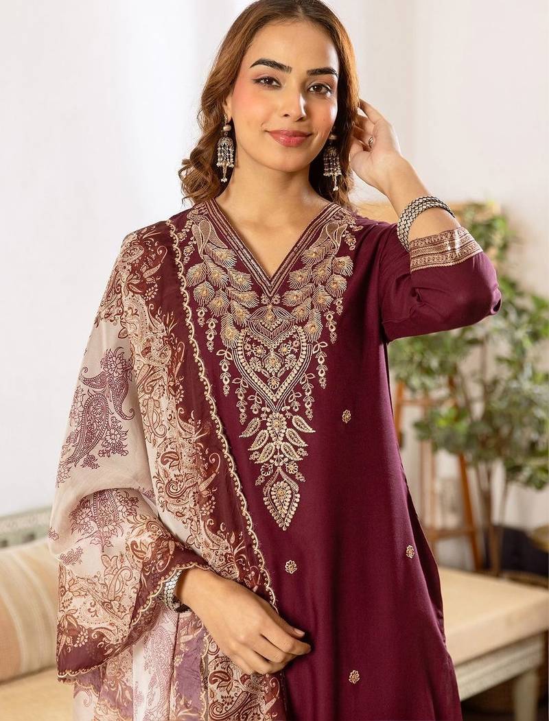 Women Ethnic Motifs Embroidered Regular Thread Work Kurta with Trousers & With Dupatta