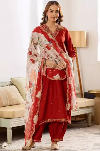 Women Floral Embroidered Regular Thread Work Kurta with Patiala & With Dupatta