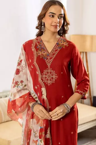 Women Floral Embroidered Regular Thread Work Kurta with Patiala & With Dupatta