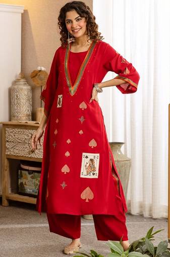 Women Ethnic Motifs Embroidered Regular Thread Work Kurta with Trousers