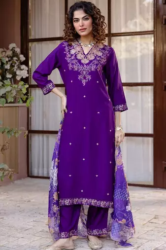 Women Ethnic Motifs Embroidered Regular Thread Work Kurta with Trousers & With Dupatta