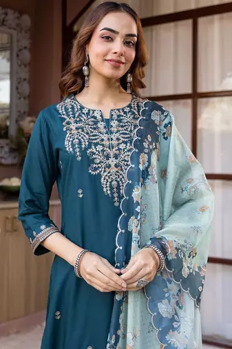 Women Ethnic Motifs Embroidered Regular Thread Work Kurta with Trousers & With Dupatta