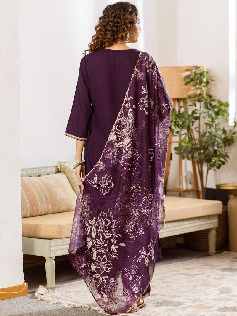 Women Ethnic Motifs Embroidered Regular Thread Work Kurta with Trousers & With Dupatta