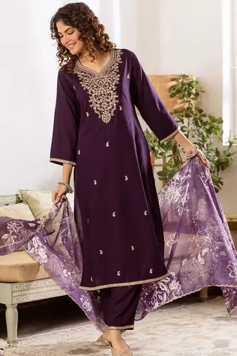 Women Ethnic Motifs Embroidered Regular Thread Work Kurta with Trousers & With Dupatta