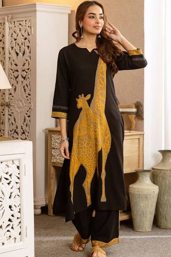 Women Animal Printed Regular Kurta with Palazzos