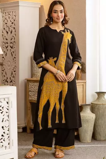 Women Animal Printed Regular Kurta with Palazzos