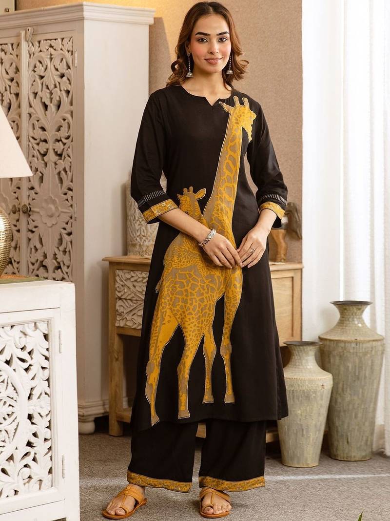 Women Animal Printed Regular Kurta with Palazzos