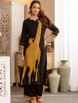 Women Animal Printed Regular Kurta with Palazzos 6