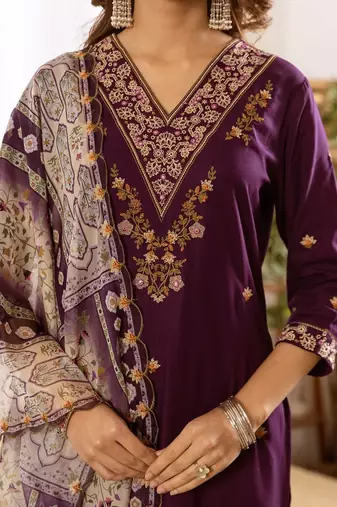 Women Ethnic Motifs Embroidered Regular Thread Work Kurta with Trousers & With Dupatta