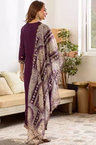 Women Ethnic Motifs Embroidered Regular Thread Work Kurta with Trousers & With Dupatta