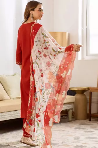Women Ethnic Motifs Embroidered Regular Thread Work Kurta with Patiala & With Dupatta
