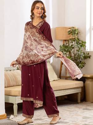 Women Ethnic Motifs Embroidered Regular Thread Work Kurta with Trousers & With Dupatta 5