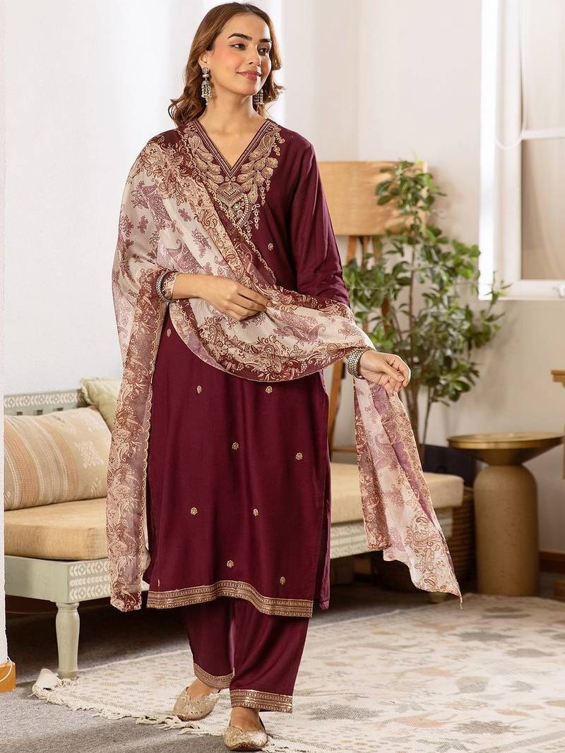 Women Ethnic Motifs Embroidered Regular Thread Work Kurta with Trousers & With Dupatta