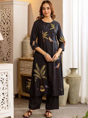 Women Ethnic Motifs Printed Regular Kurta with Trousers 3
