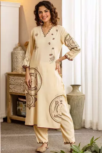 Women Ethnic Motifs Printed Regular Kurta with Trousers