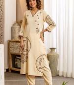 Women Ethnic Motifs Printed Regular Kurta with Trousers
