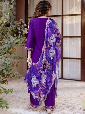 Women Ethnic Motifs Embroidered Regular Thread Work Kurta with Trousers & With Dupatta 4