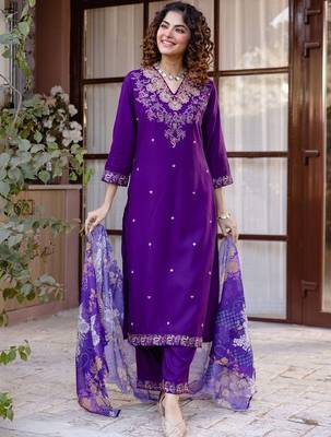 Women Ethnic Motifs Embroidered Regular Thread Work Kurta with Trousers & With Dupatta 6