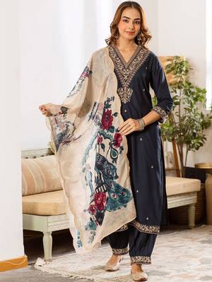 Women Ethnic Motifs Embroidered Regular Thread Work Kurta with Patiala & With Dupatta 6