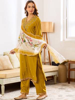 Women Floral Embroidered Regular Thread Work Kurta with Palazzos & With Dupatta 7