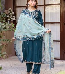 Women Ethnic Motifs Embroidered Regular Thread Work Kurta with Trousers & With Dupatta