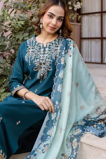 Women Ethnic Motifs Embroidered Regular Thread Work Kurta with Trousers & With Dupatta