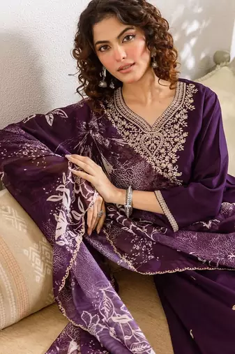 Women Ethnic Motifs Embroidered Regular Thread Work Kurta with Trousers & With Dupatta