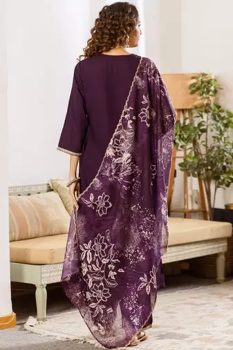 Women Ethnic Motifs Embroidered Regular Thread Work Kurta with Trousers & With Dupatta