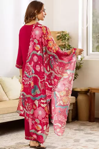 Women Floral Embroidered Regular Thread Work Kurta with Palazzos & With Dupatta