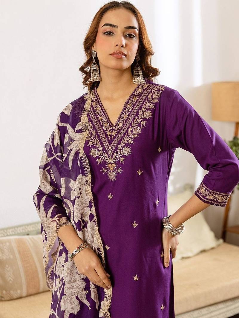 Women Ethnic Motifs Embroidered Regular Thread Work Kurta with Patiala & With Dupatta