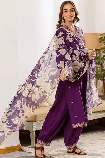 Women Ethnic Motifs Embroidered Regular Thread Work Kurta with Patiala & With Dupatta
