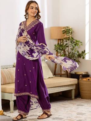 Women Ethnic Motifs Embroidered Regular Thread Work Kurta with Patiala & With Dupatta 7