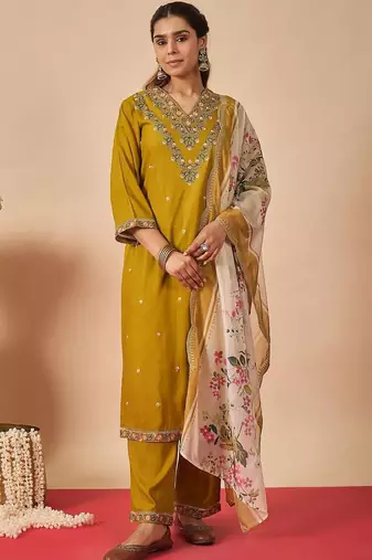 Women Floral Embroidered Regular Thread Work Kurta with Palazzos & With Dupatta