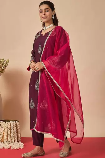 Women Ethnic Motifs Embroidered Regular Thread Work Liva Kurta with Trousers & With Dupatta