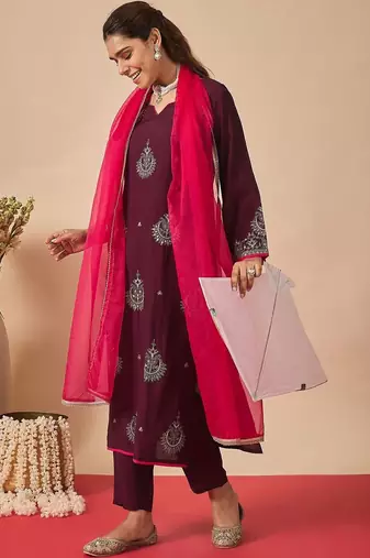 Women Ethnic Motifs Embroidered Regular Thread Work Liva Kurta with Trousers & With Dupatta