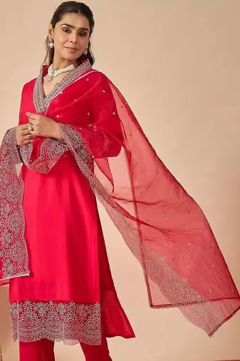 Women Ethnic Motifs Embroidered Regular Thread Work Kurta with Trousers & With Dupatta