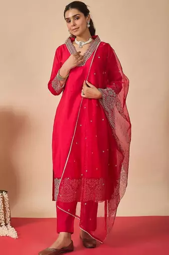Women Ethnic Motifs Embroidered Regular Thread Work Kurta with Trousers & With Dupatta