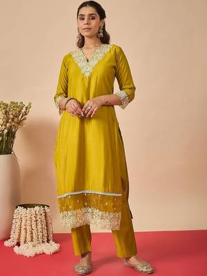 Women Ethnic Motifs Embroidered Regular Thread Work Kurta with Trousers & With Dupatta 7