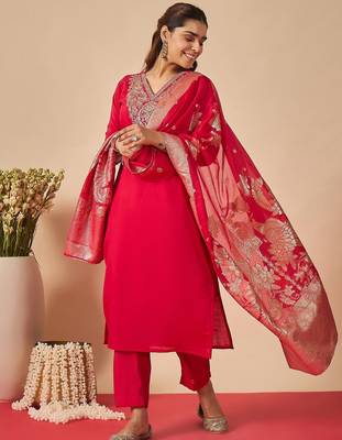 Women Ethnic Motifs Embroidered Regular Thread Work Kurta with Trousers & With Dupatta 1