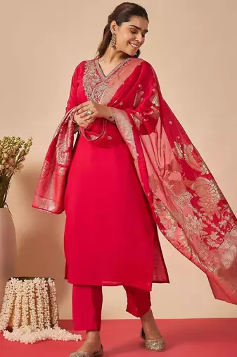 Women Ethnic Motifs Embroidered Regular Thread Work Kurta with Trousers & With Dupatta